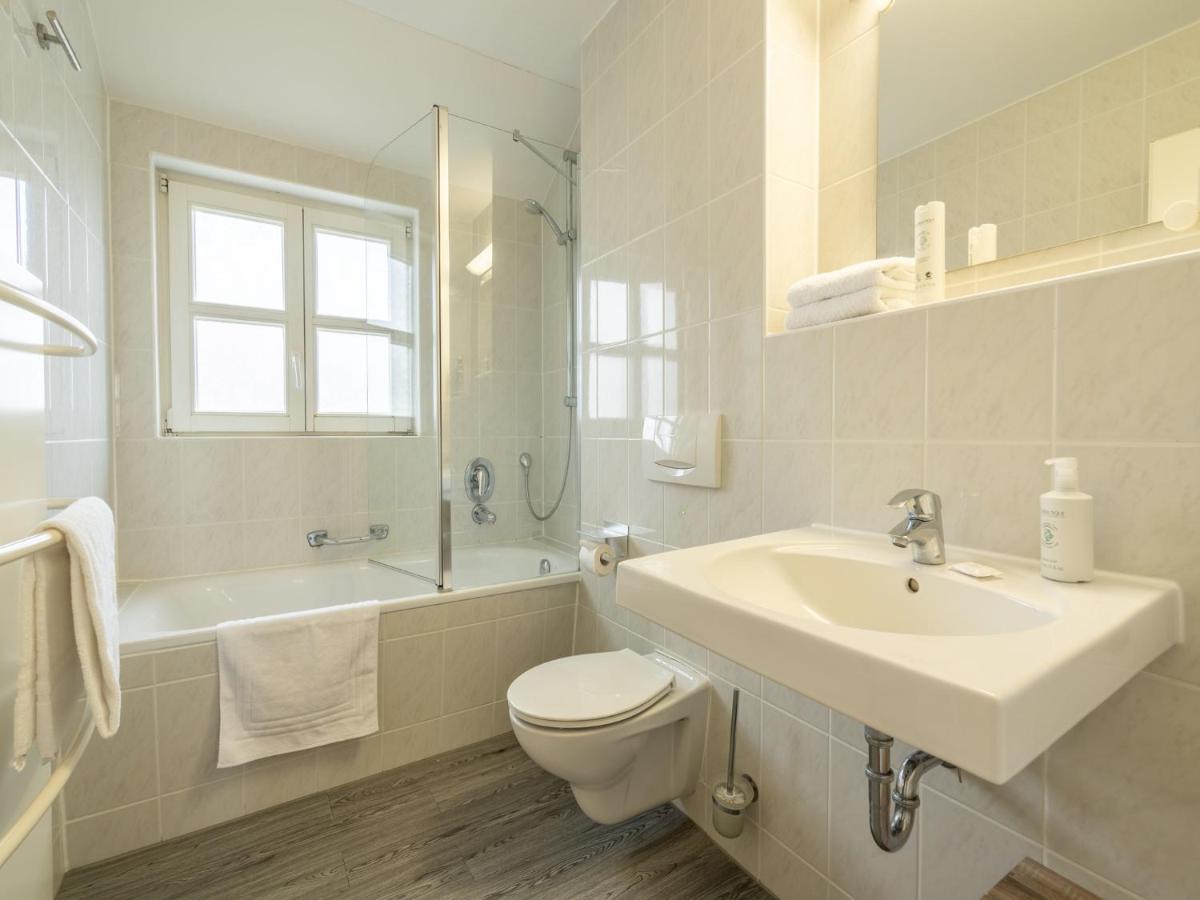 Feriendorf Rugana - Komfort Appartement Mit 2 Schlafzimmern Und Terrasse D03 Dranske Buitenkant foto